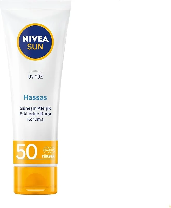 NIVEA Sun SPF 50 Hassas Yatıştıran Nemlendirici Güneş Yüz Kremi 50 ml, Çok Yüksek Güneş Koruyucu, Güneş Alerjisine Karşı Koruma, Yağsız Cilt Hissi — Cilt bakımı